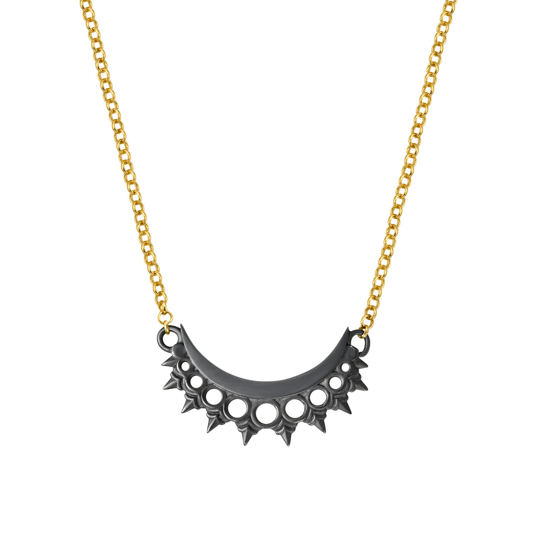 Collar de luna menguante (metal mixto)