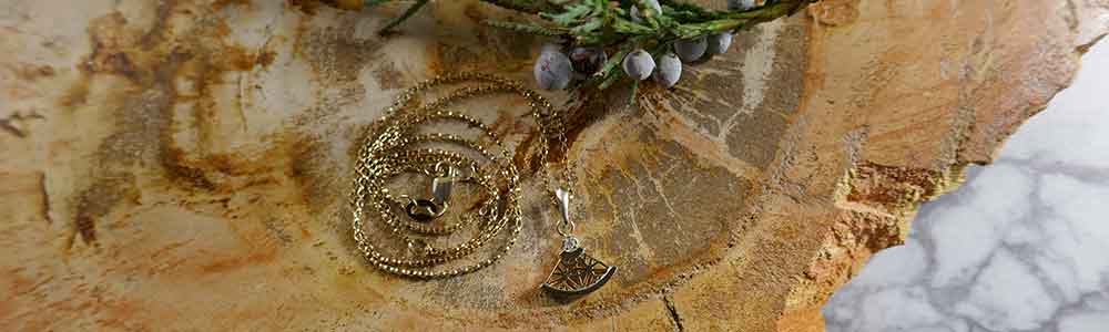 Jewelry inspired from ancient principles